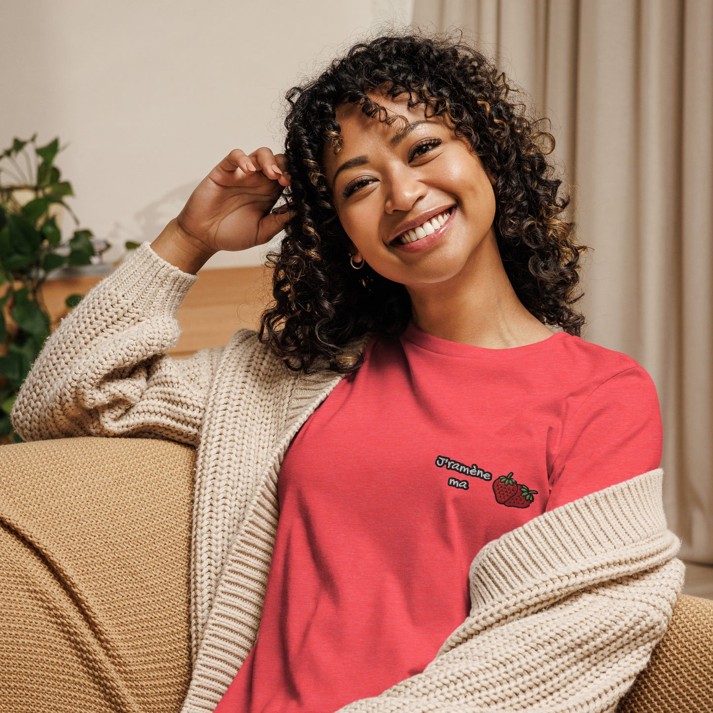 Femmes | T-Shirt - Broderie - J'ramène ma fraise